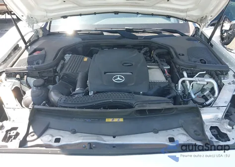 2019 Mercedes-Benz E 300 from USA, damaged, VIN WDDZF4JB3KA527577